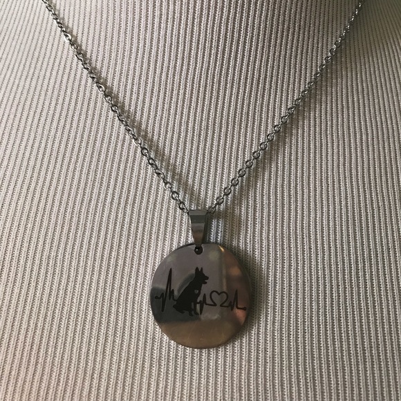 New “I Love Dogs” German Shepard 🐾 Pendant - Picture 2 of 6